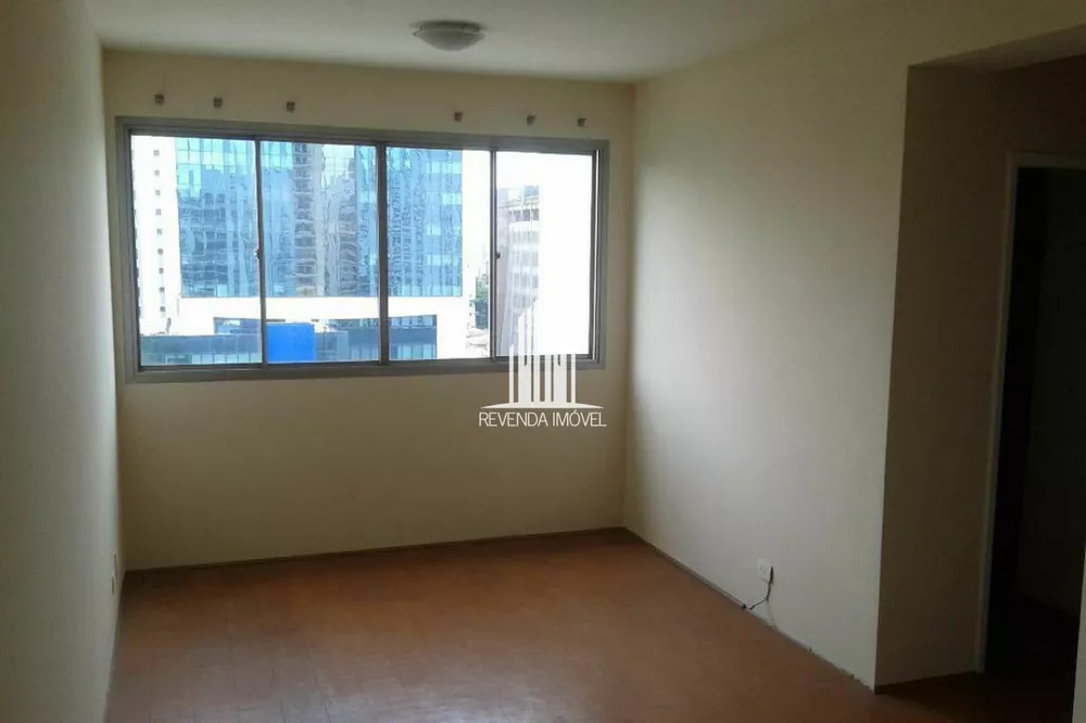 Apartamento à venda com 2 quartos, 74m² - Foto 2