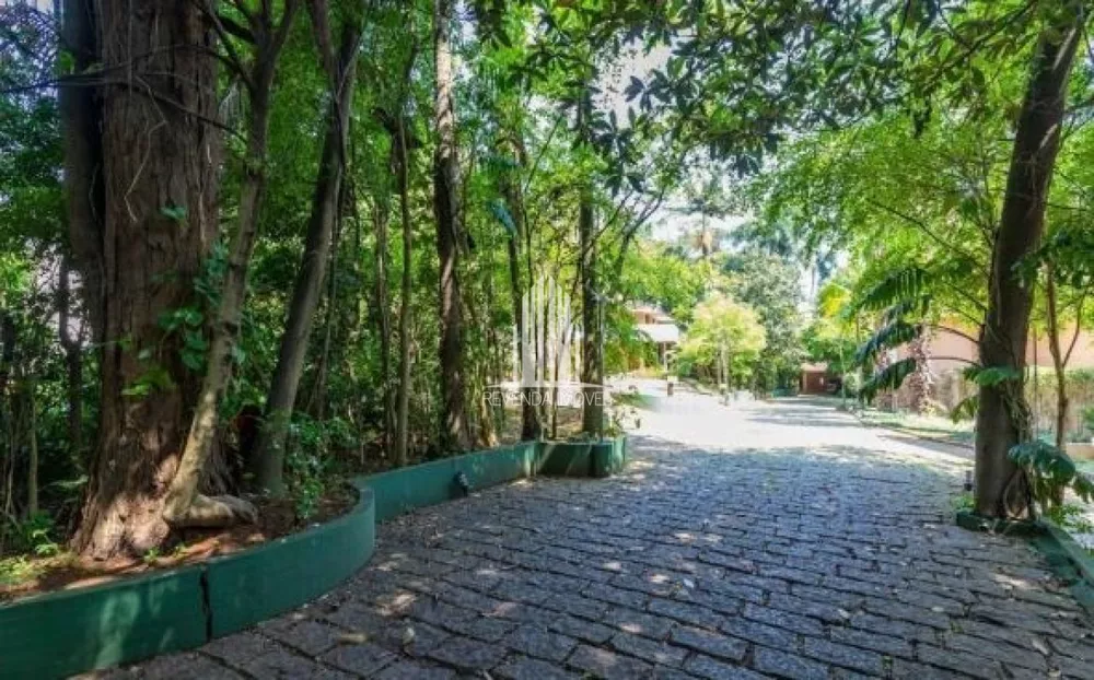 Casa de Condomínio à venda com 5 quartos, 700m² - Foto 2