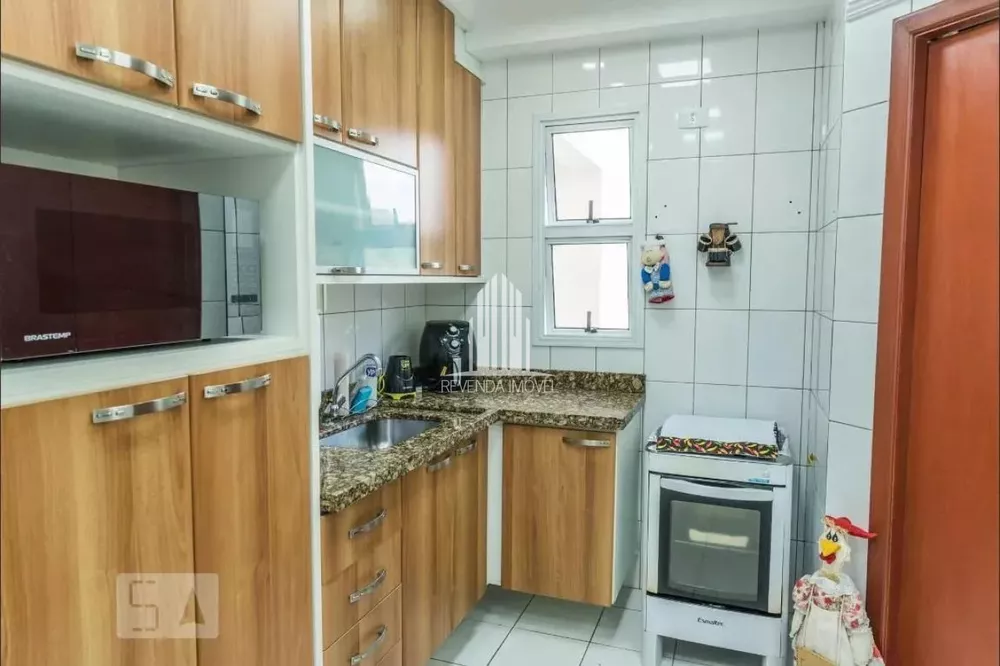 Apartamento à venda com 2 quartos, 75m² - Foto 2