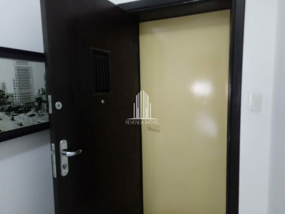Apartamento à venda com 3 quartos, 128m² - Foto 2