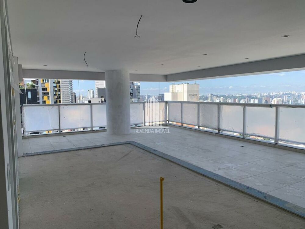 Apartamento à venda com 3 quartos, 144m² - Foto 2