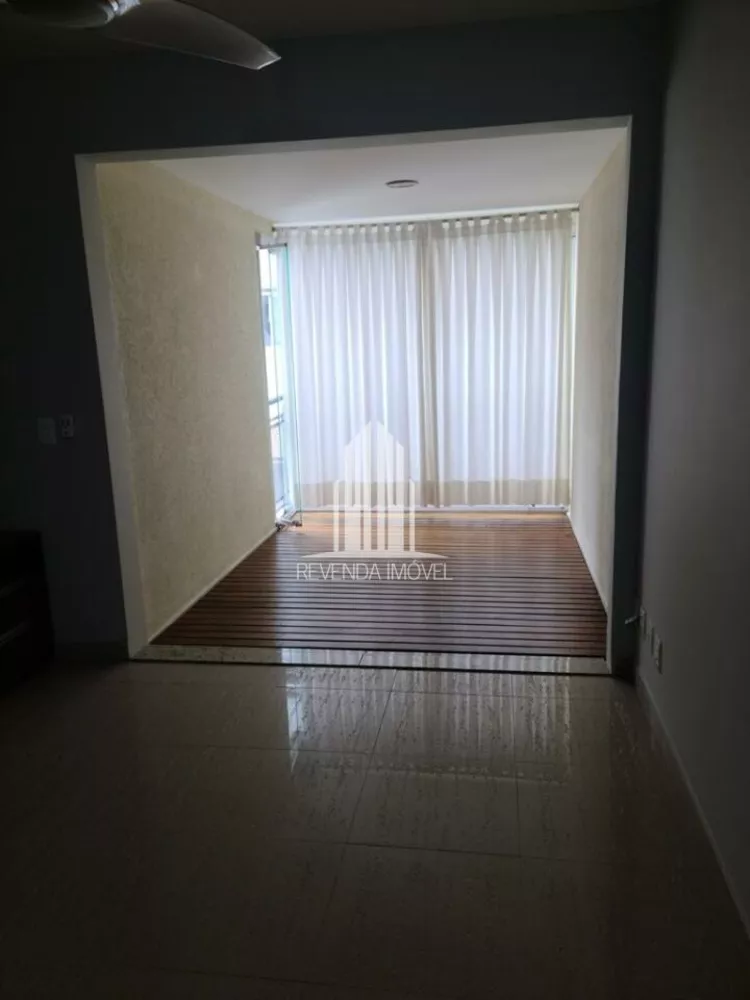 Apartamento à venda com 2 quartos, 66m² - Foto 4