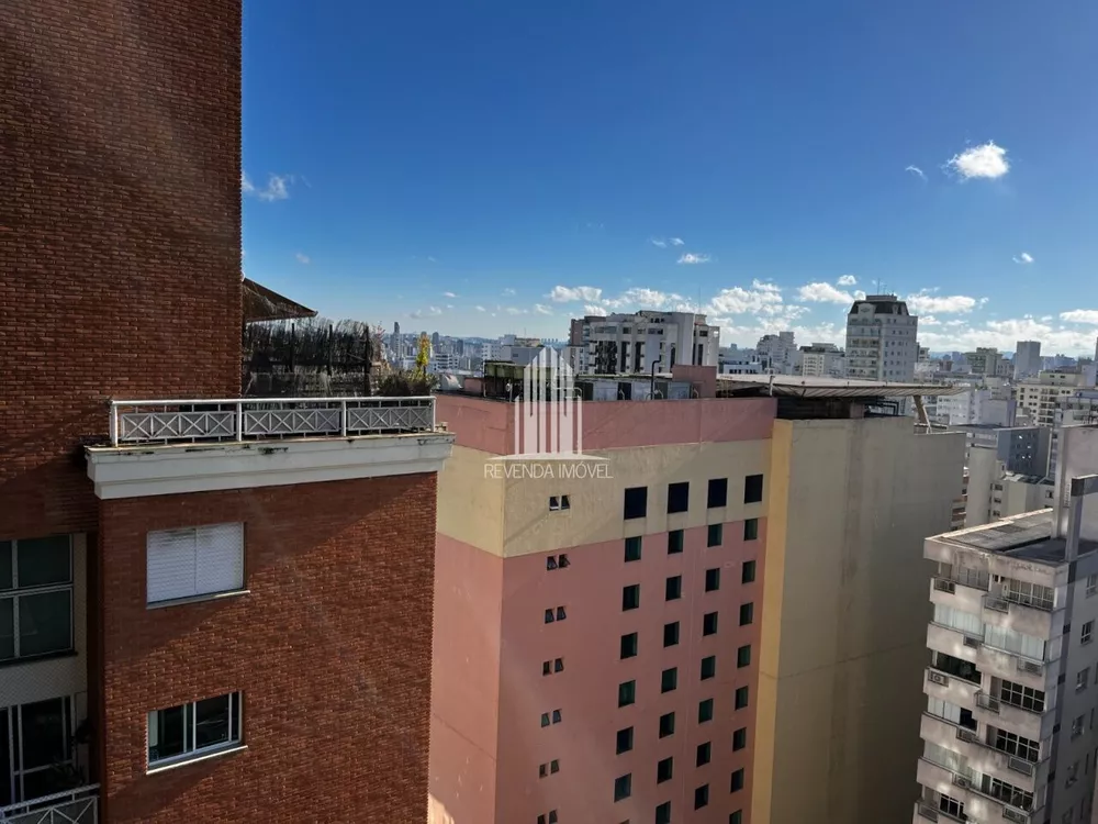 Apartamento à venda com 2 quartos, 72m² - Foto 2