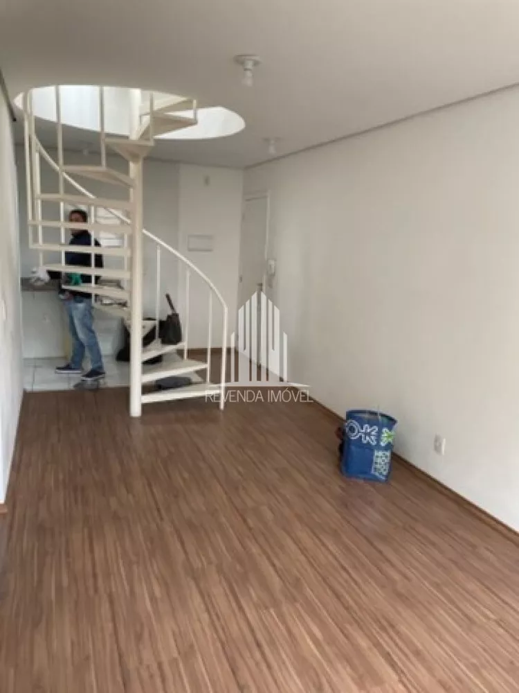 Apartamento à venda com 3 quartos, 121m² - Foto 1