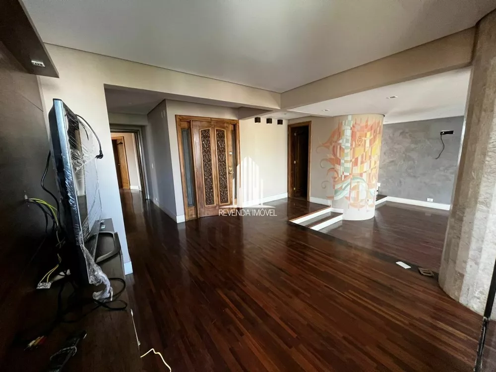 Apartamento à venda com 3 quartos, 180m² - Foto 6