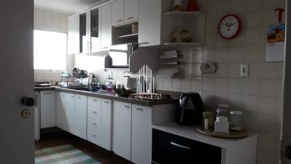 Apartamento à venda com 3 quartos, 122m² - Foto 2