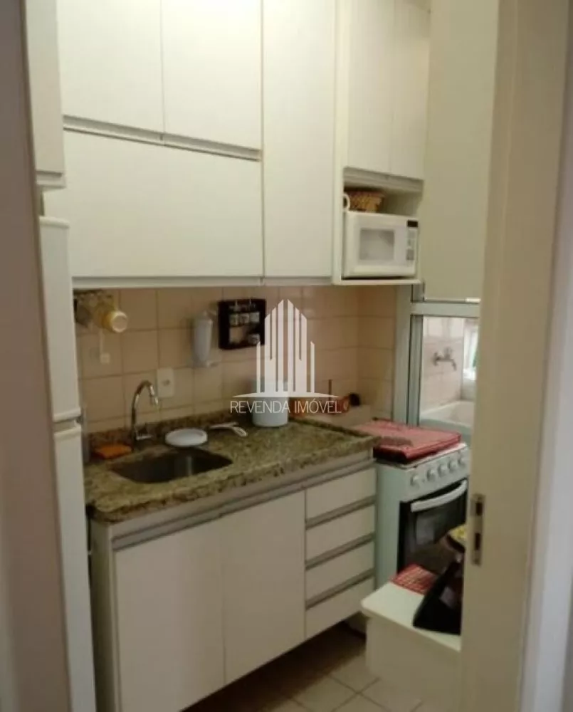 Apartamento à venda com 1 quarto, 40m² - Foto 2