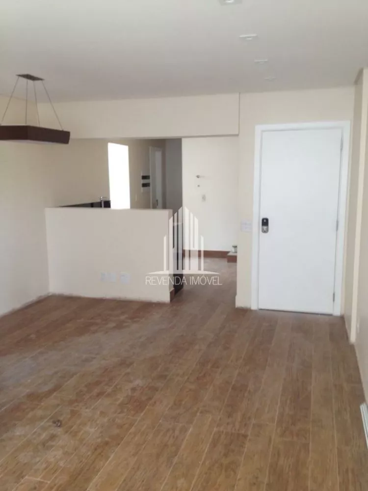 Apartamento à venda com 2 quartos, 70m² - Foto 1