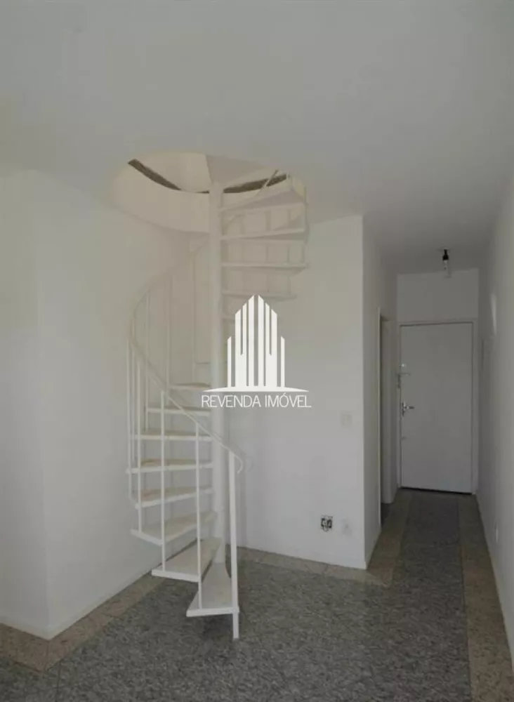 Apartamento à venda com 3 quartos, 107m² - Foto 2