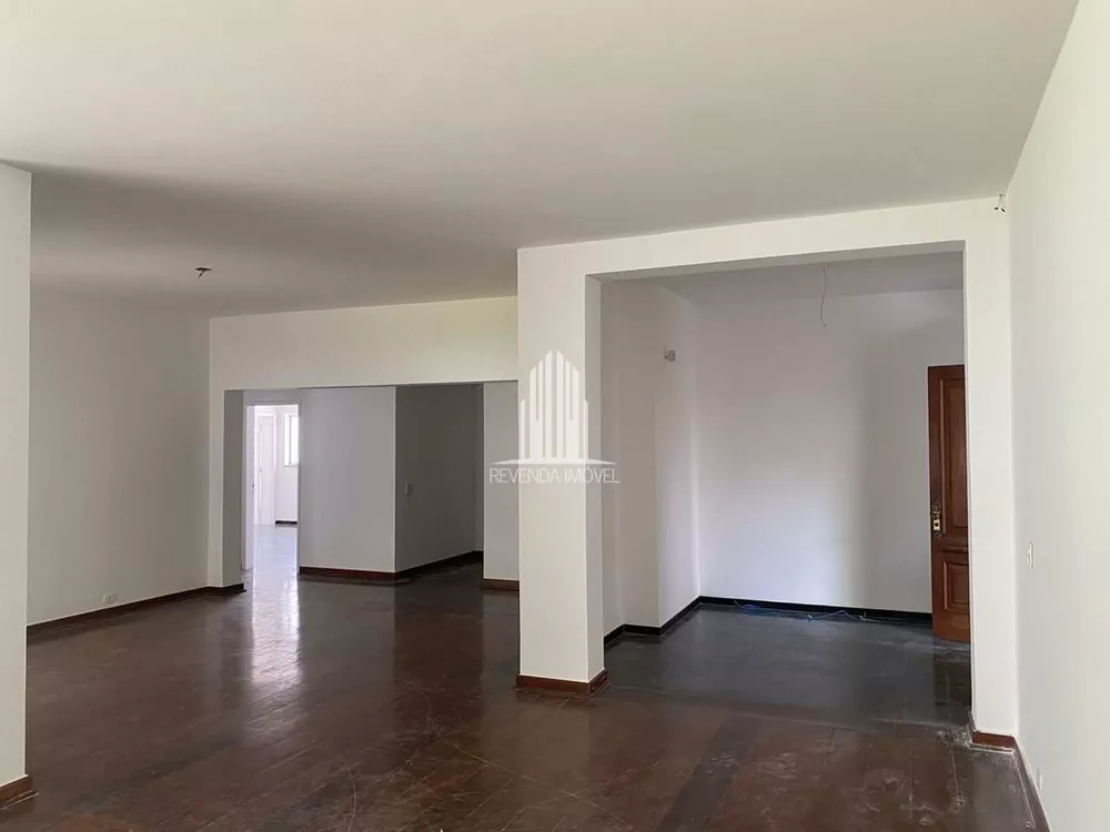 Casa à venda com 4 quartos, 450m² - Foto 2