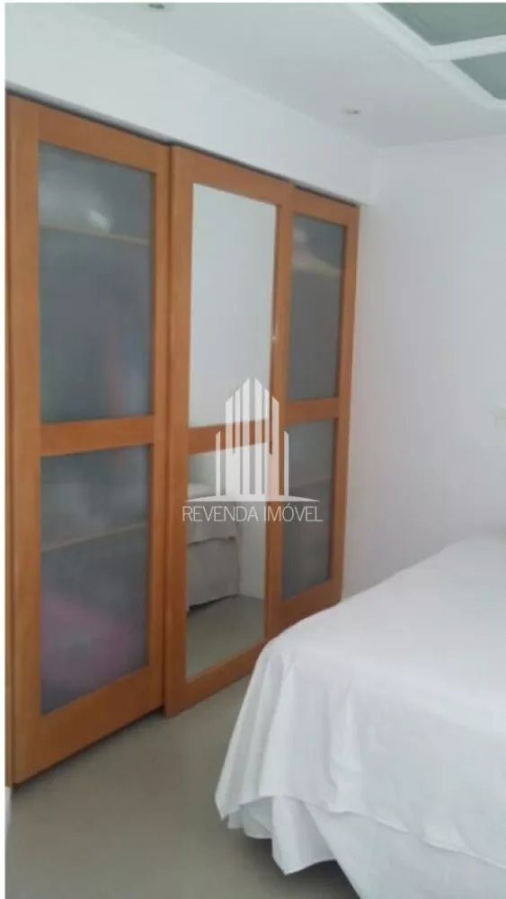 Apartamento à venda com 1 quarto, 40m² - Foto 2