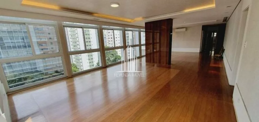 Apartamento à venda com 3 quartos, 251m² - Foto 1