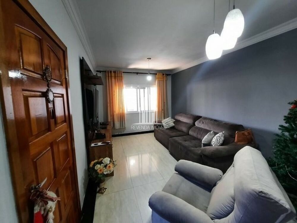Casa à venda com 3 quartos, 210m² - Foto 1