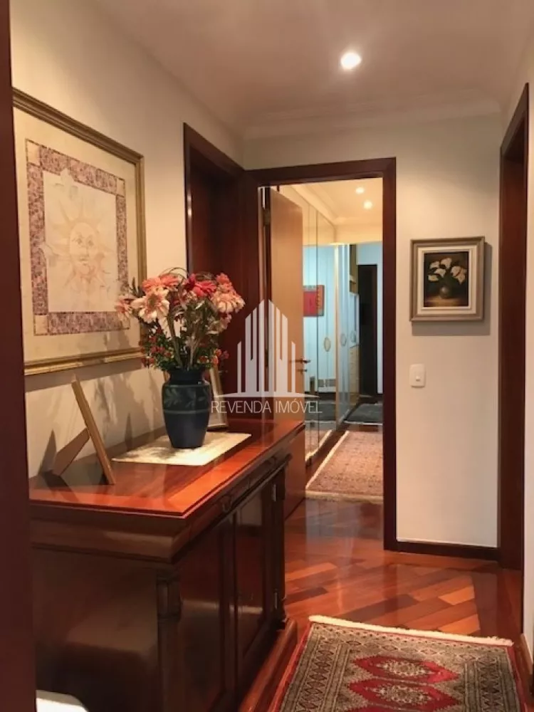 Apartamento à venda com 3 quartos, 154m² - Foto 3