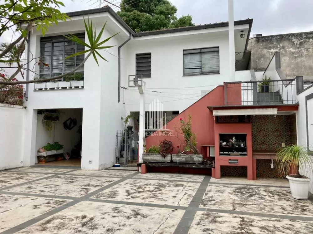 Casa Comercial à venda com 4 quartos, 400m² - Foto 1