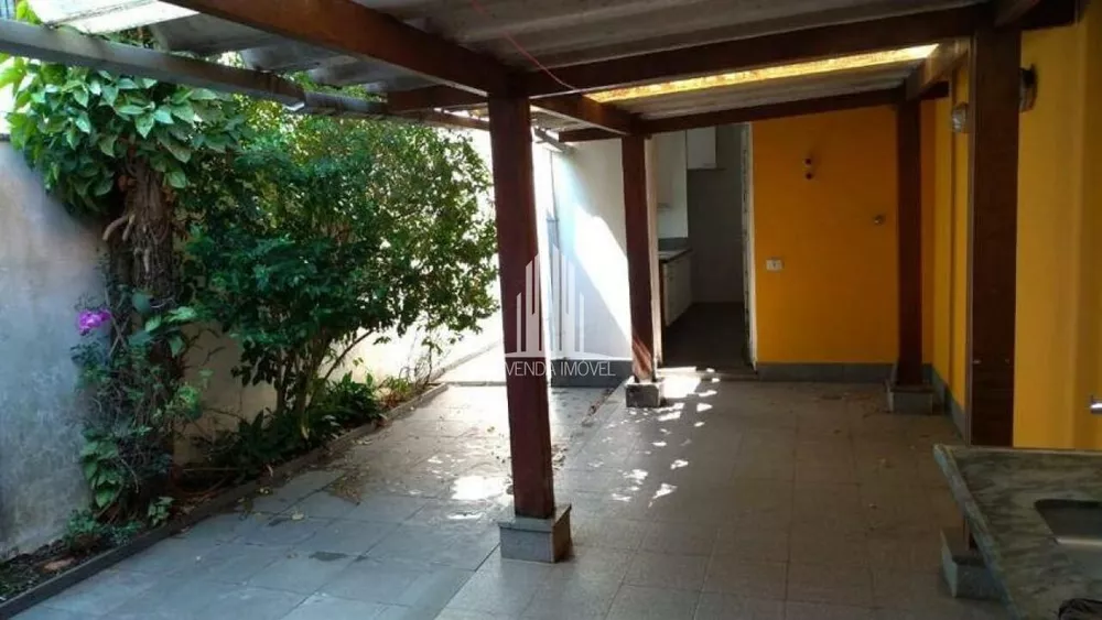 Casa à venda com 3 quartos, 150m² - Foto 1