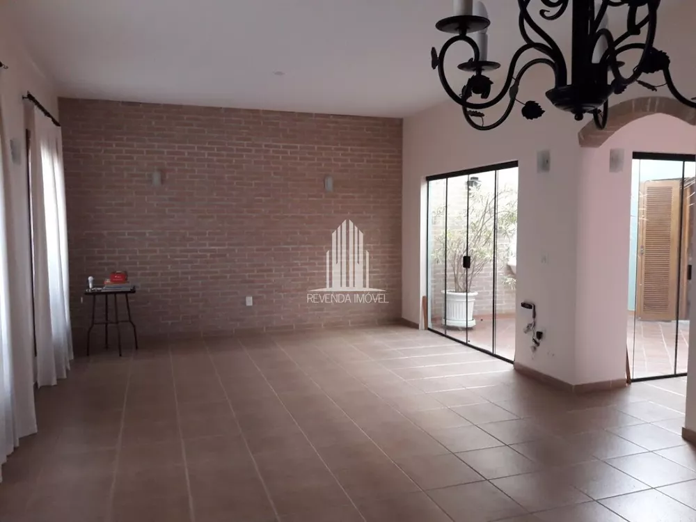 Casa à venda com 3 quartos, 280m² - Foto 4