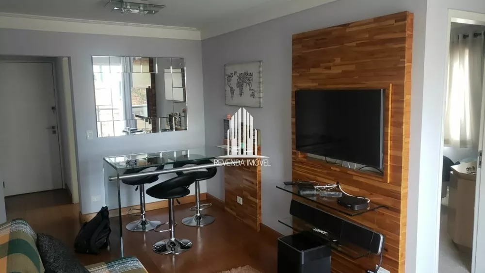 Apartamento à venda com 1 quarto, 50m² - Foto 1