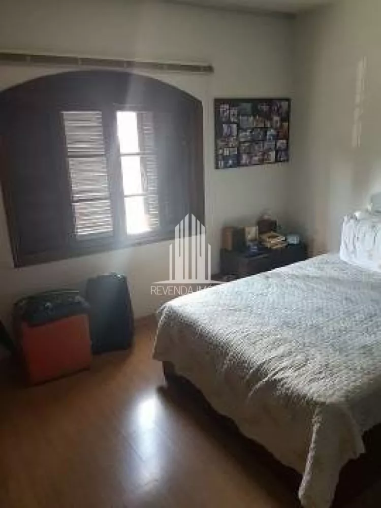 Casa à venda com 4 quartos, 200m² - Foto 3