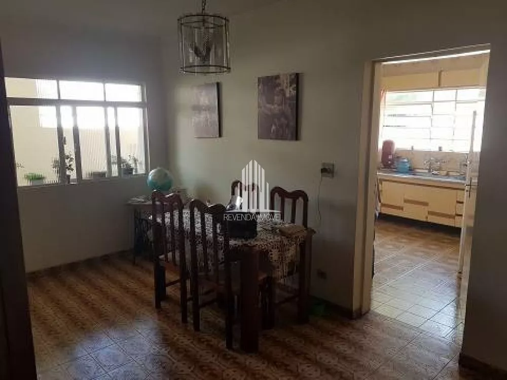 Casa à venda com 4 quartos, 200m² - Foto 1