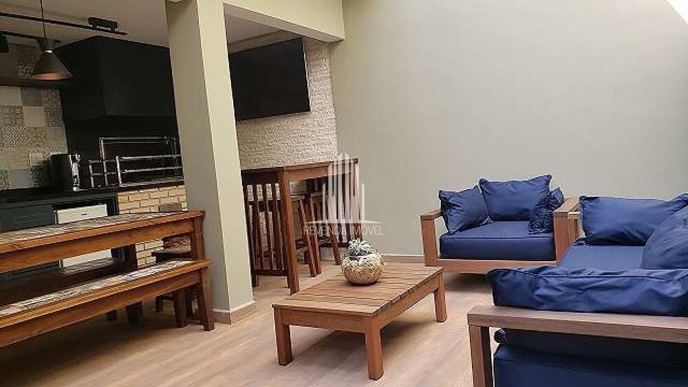 Casa à venda com 4 quartos, 210m² - Foto 1