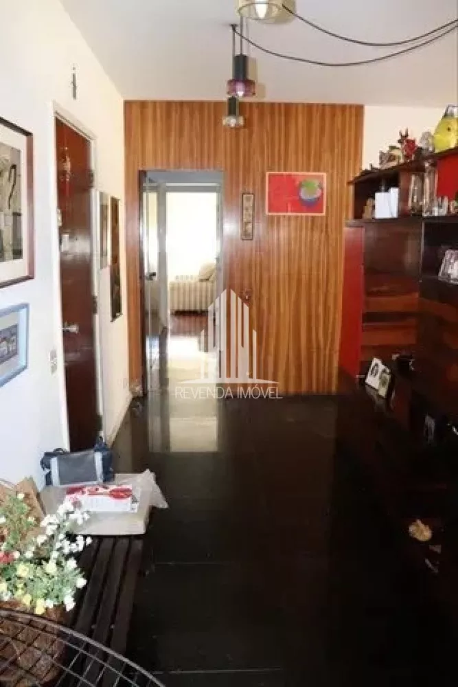 Apartamento à venda com 3 quartos, 300m² - Foto 2