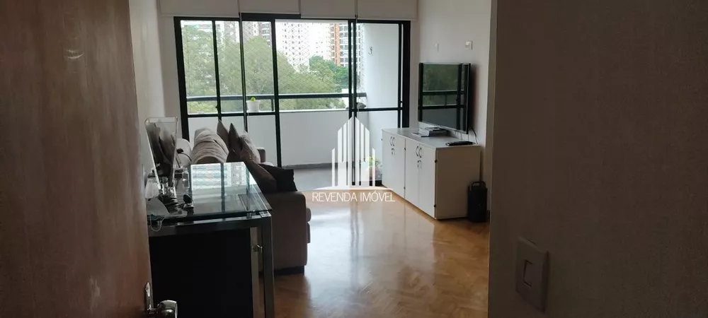 Apartamento à venda com 2 quartos, 68m² - Foto 2