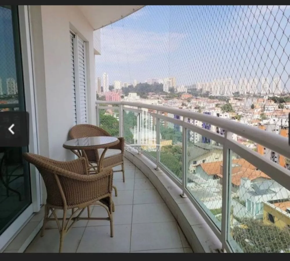 Apartamento à venda com 3 quartos, 190m² - Foto 2