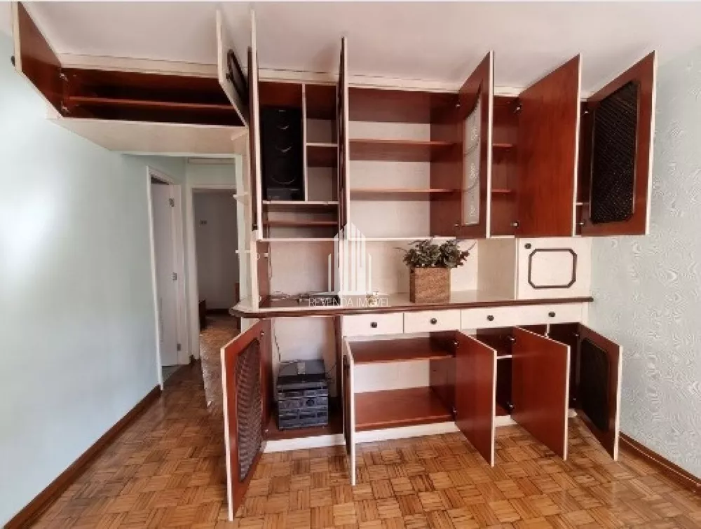 Apartamento à venda com 2 quartos, 67m² - Foto 4