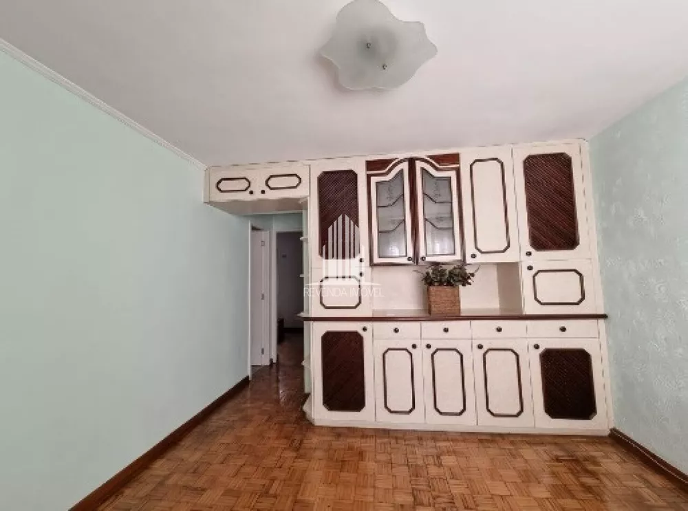 Apartamento à venda com 2 quartos, 67m² - Foto 2