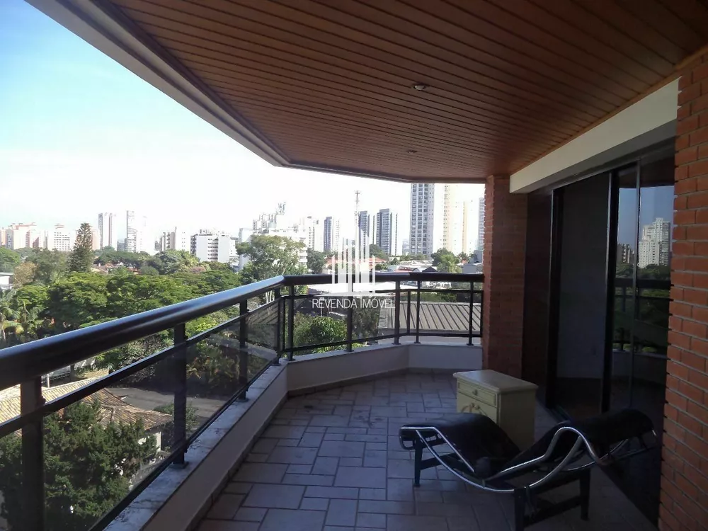 Apartamento à venda com 3 quartos, 246m² - Foto 3