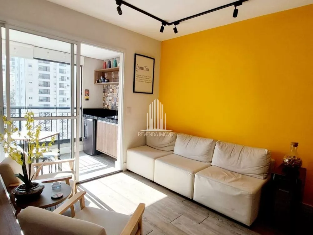 Apartamento à venda com 2 quartos, 70m² - Foto 1