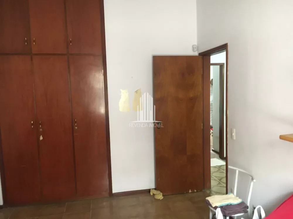 Casa de Vila à venda com 4 quartos, 200m² - Foto 2