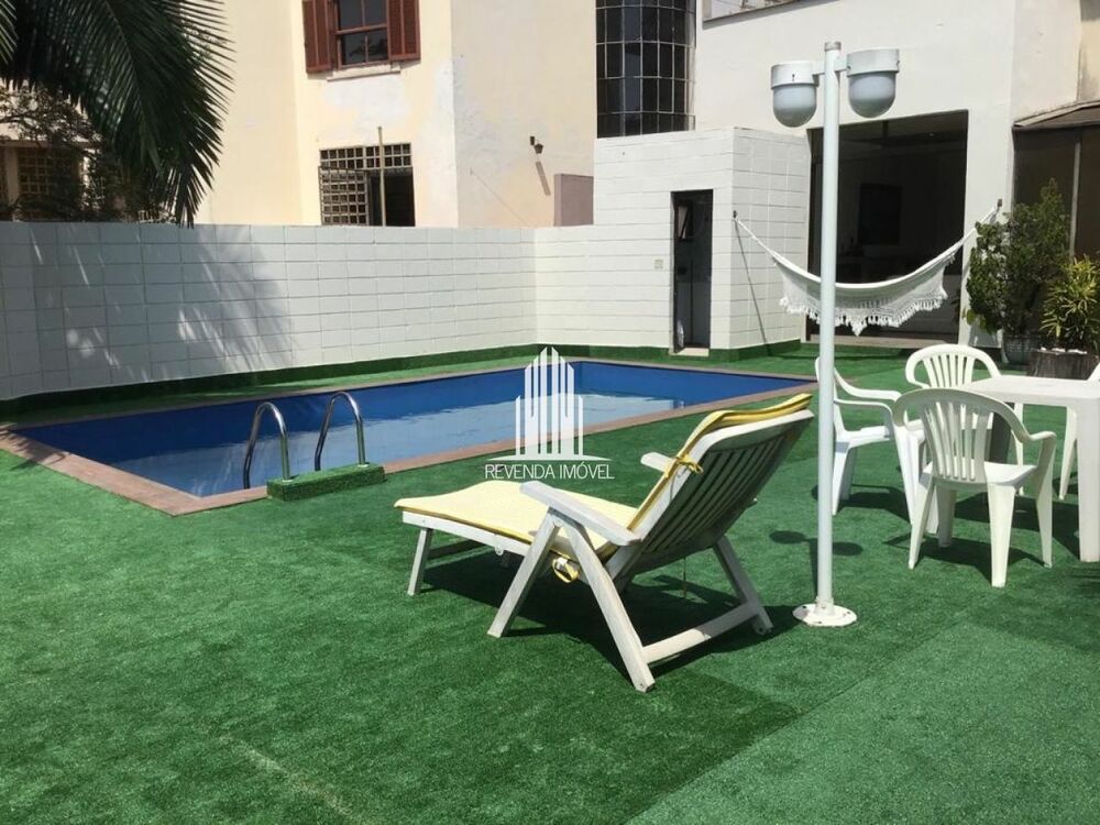 Casa à venda com 4 quartos, 520m² - Foto 2