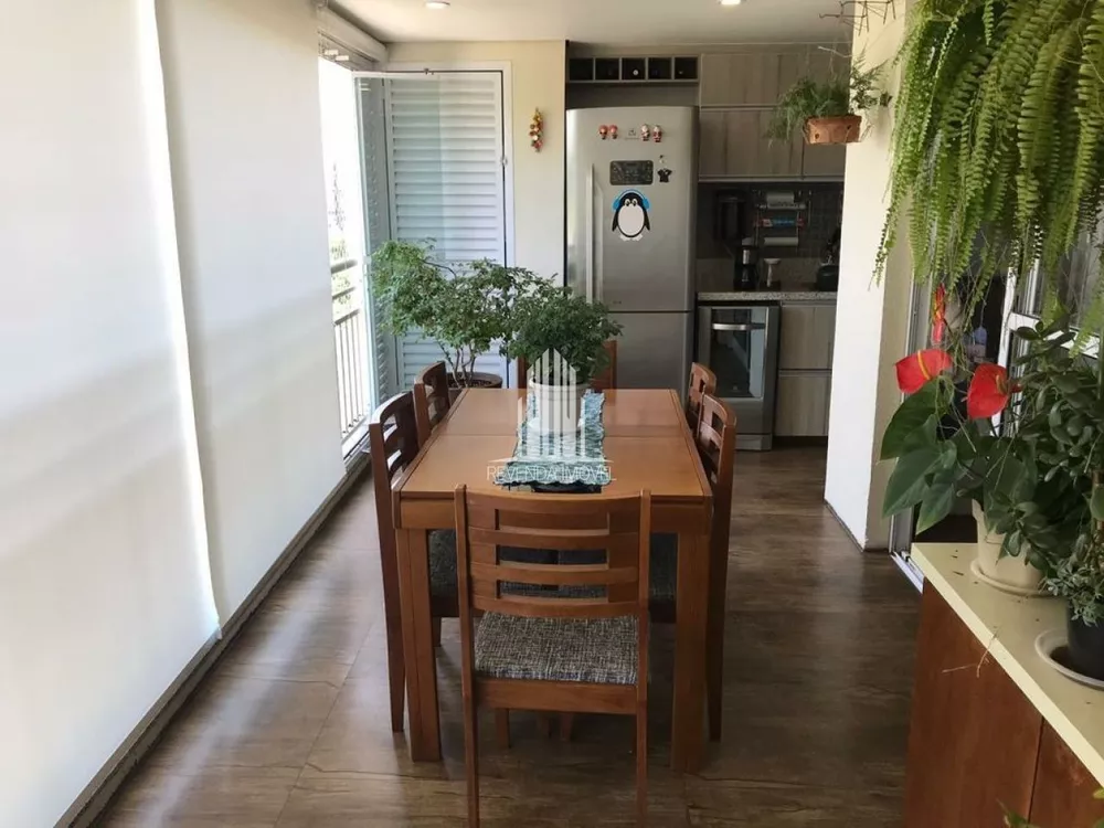 Apartamento à venda com 2 quartos, 75m² - Foto 3