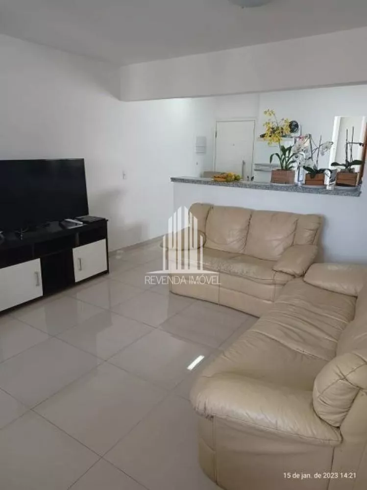 Apartamento à venda com 2 quartos, 64m² - Foto 1