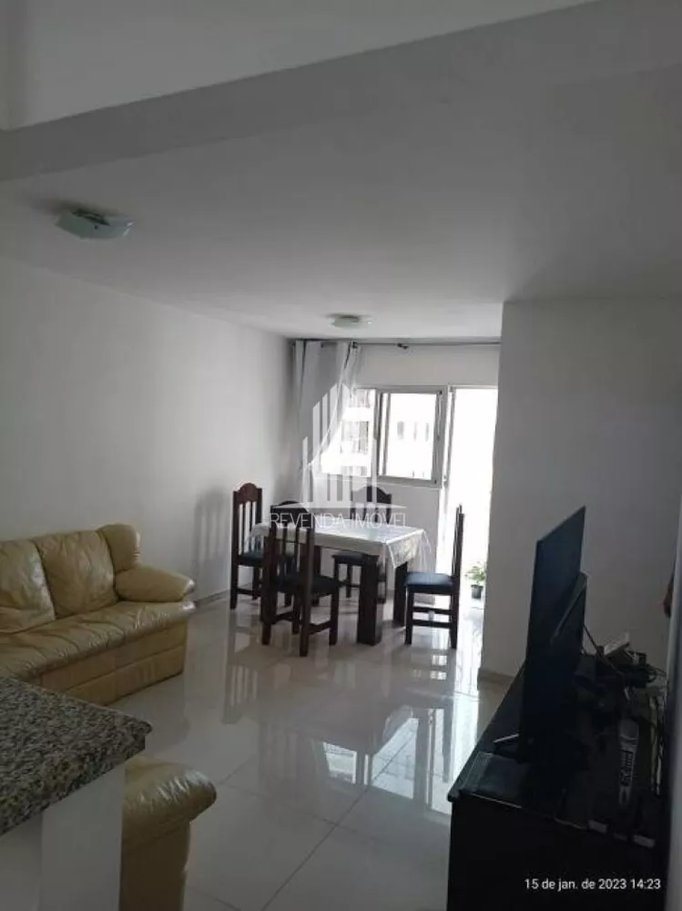 Apartamento à venda com 2 quartos, 64m² - Foto 2