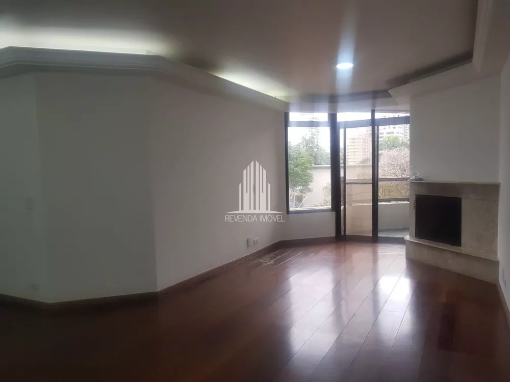 Apartamento à venda com 3 quartos, 136m² - Foto 8