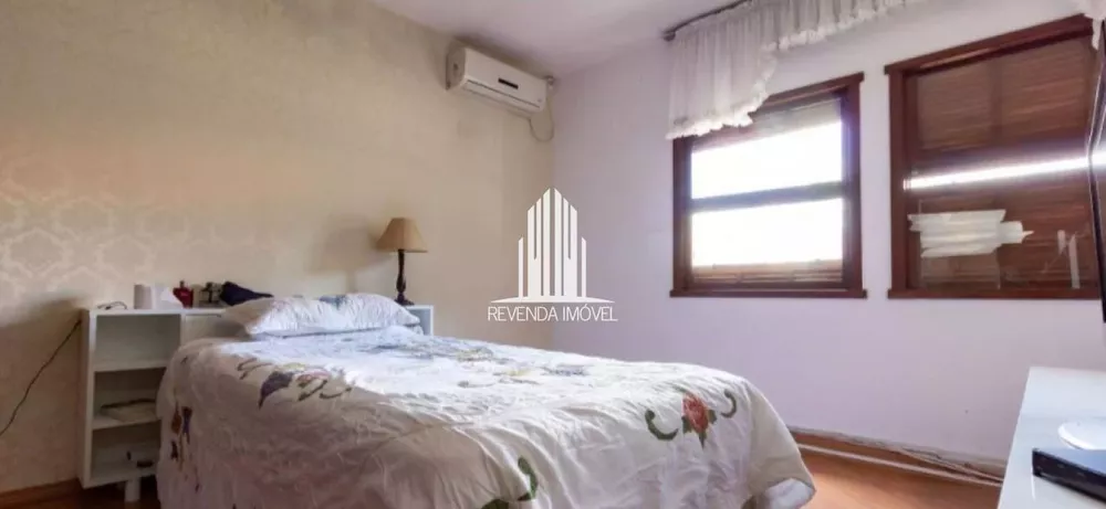 Casa à venda com 4 quartos, 250m² - Foto 3