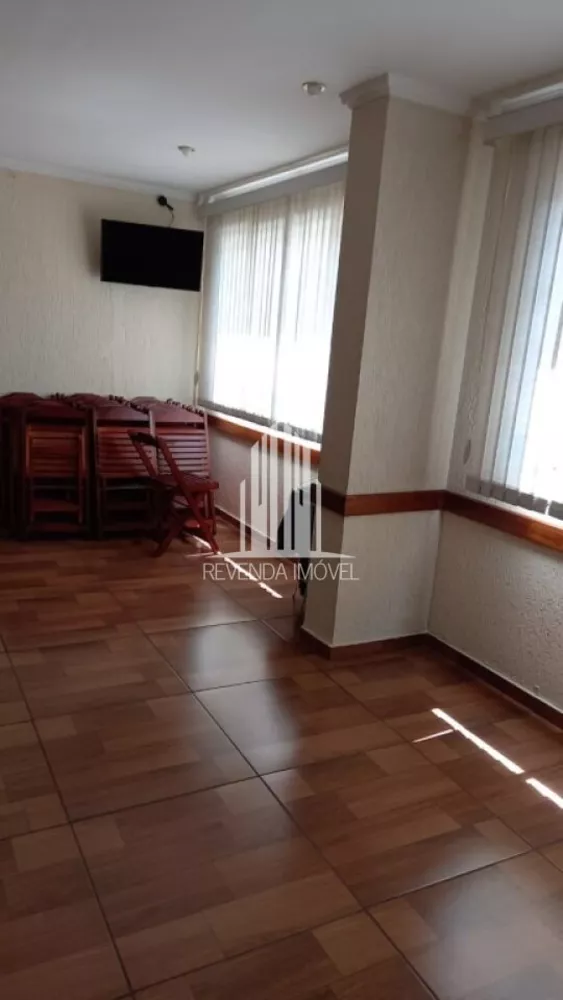 Apartamento à venda com 2 quartos, 70m² - Foto 2