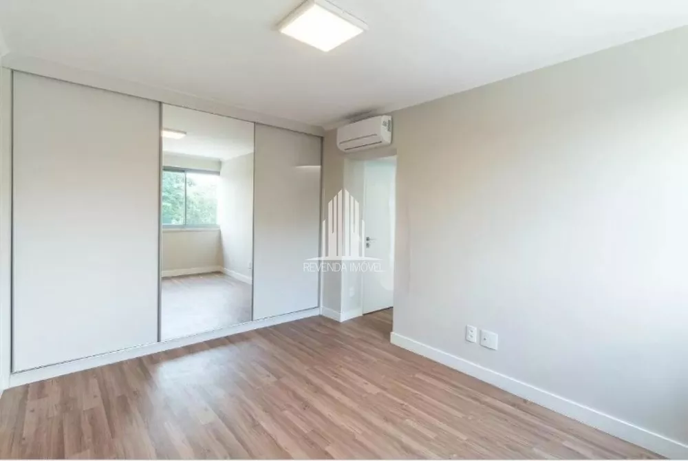 Apartamento à venda com 4 quartos, 165m² - Foto 4