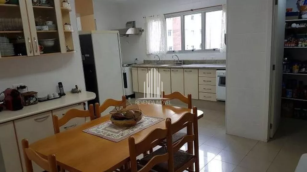 Apartamento à venda com 5 quartos, 209m² - Foto 3