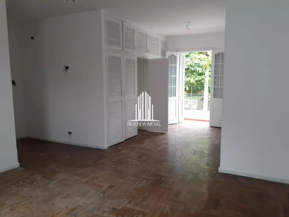 Casa de Vila à venda com 4 quartos, 330m² - Foto 7