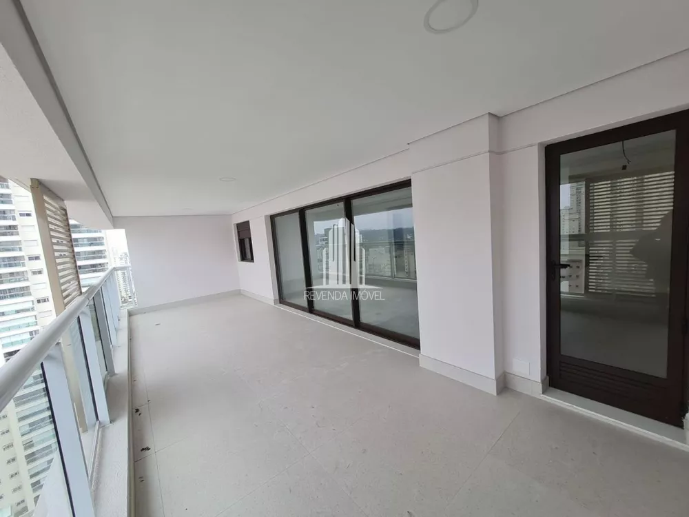 Apartamento à venda com 3 quartos, 137m² - Foto 3