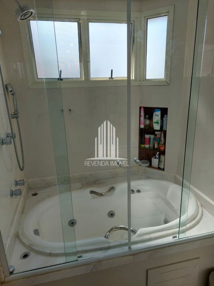 Apartamento à venda com 3 quartos, 210m² - Foto 3