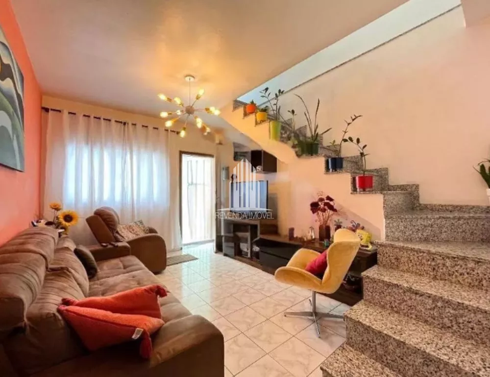 Casa de Vila à venda com 3 quartos, 191m² - Foto 1