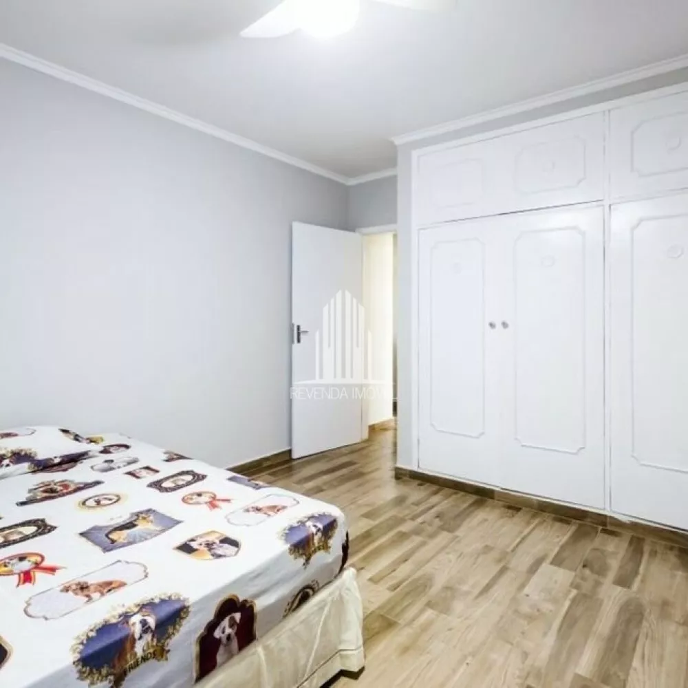 Casa à venda com 3 quartos, 243m² - Foto 2