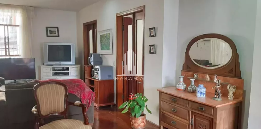 Casa de Vila à venda com 3 quartos, 250m² - Foto 1