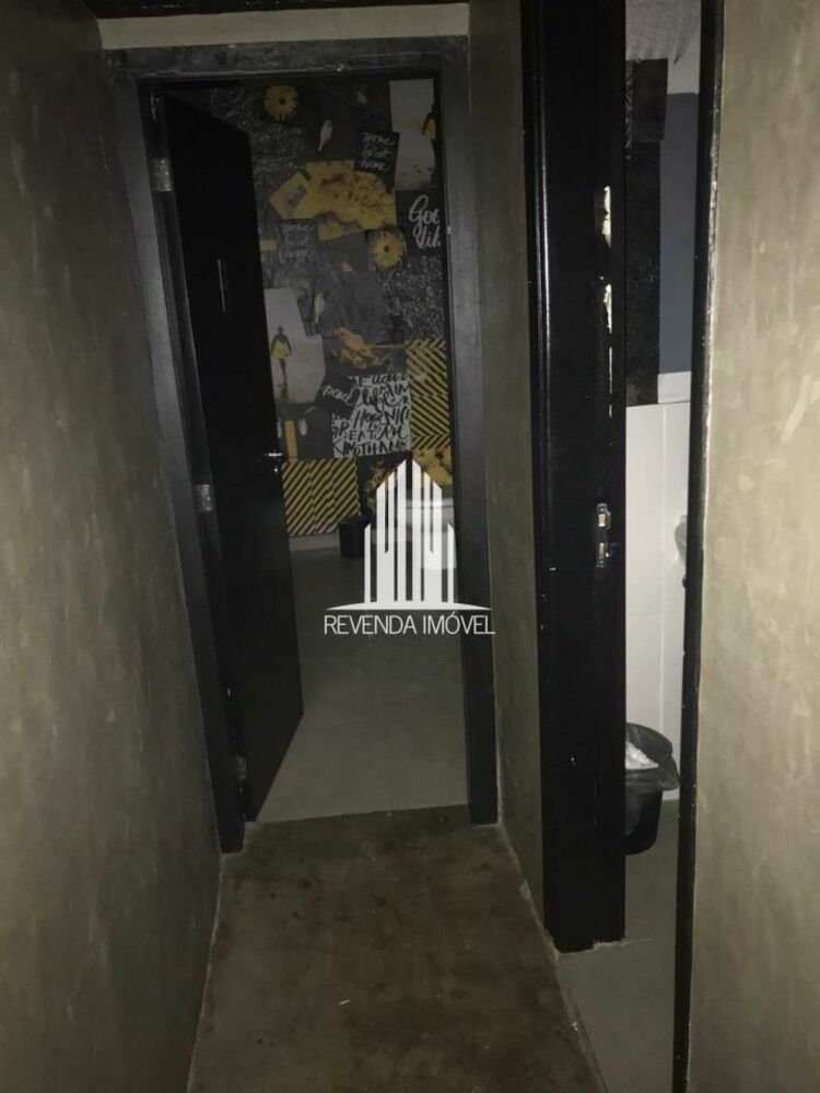 Casa Comercial à venda com 2 quartos, 180m² - Foto 8