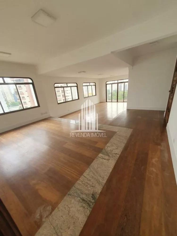 Apartamento à venda com 4 quartos, 232m² - Foto 1